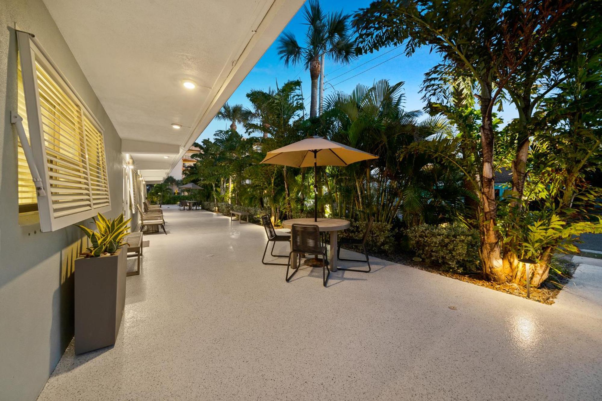 Wonderful Place Wprivate Patio Next To The Beach Cocoa Beach Exterior photo